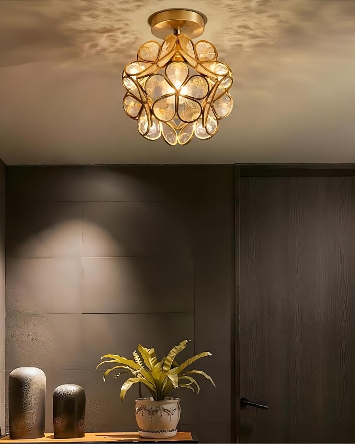 Aveloro Corolla Deckenlampe Detailansicht Acrylblütenblätter