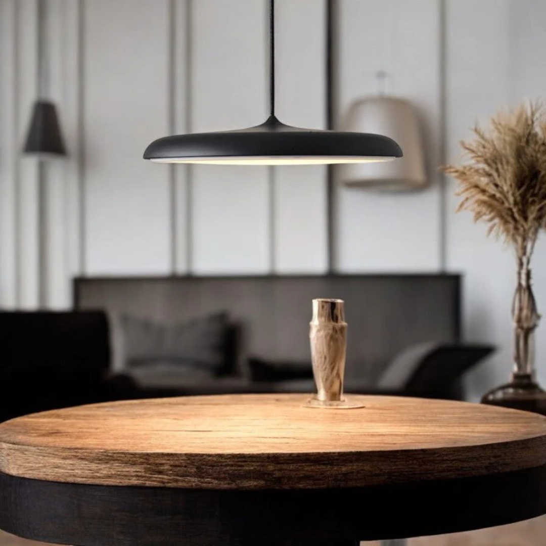 Aveloro Luxora Pendelleuchte Anwendungsbild Wohnzimmer