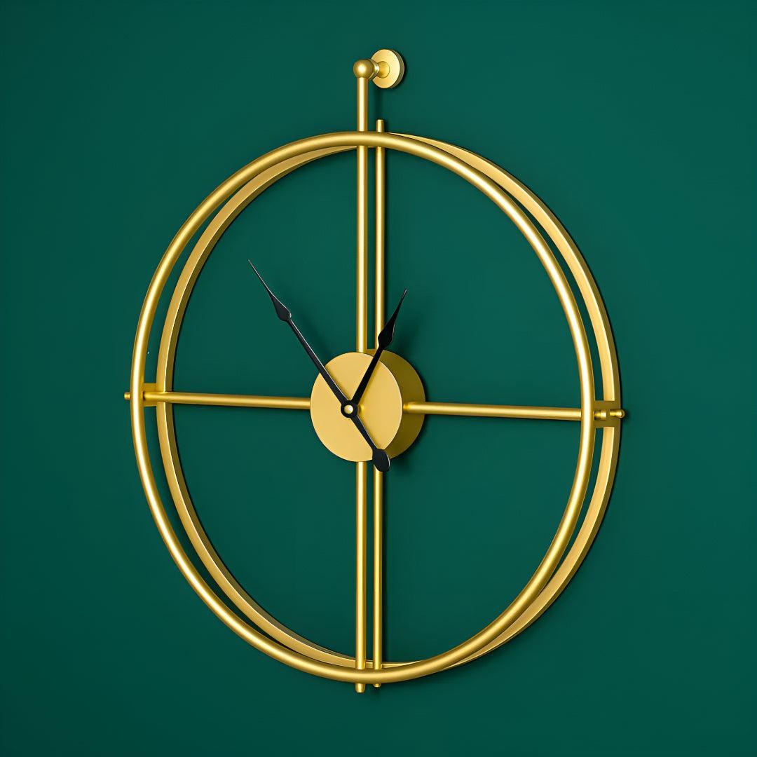 Aveloro Quieto Wanduhr in Gold Detailansicht
