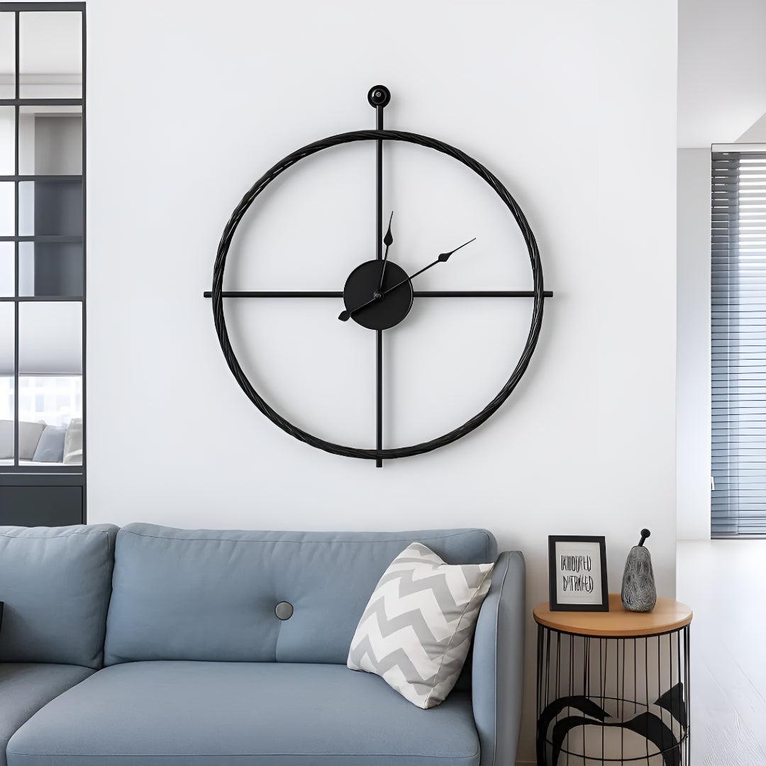 Aveloro Quieto Wanduhr im Wohnzimmer