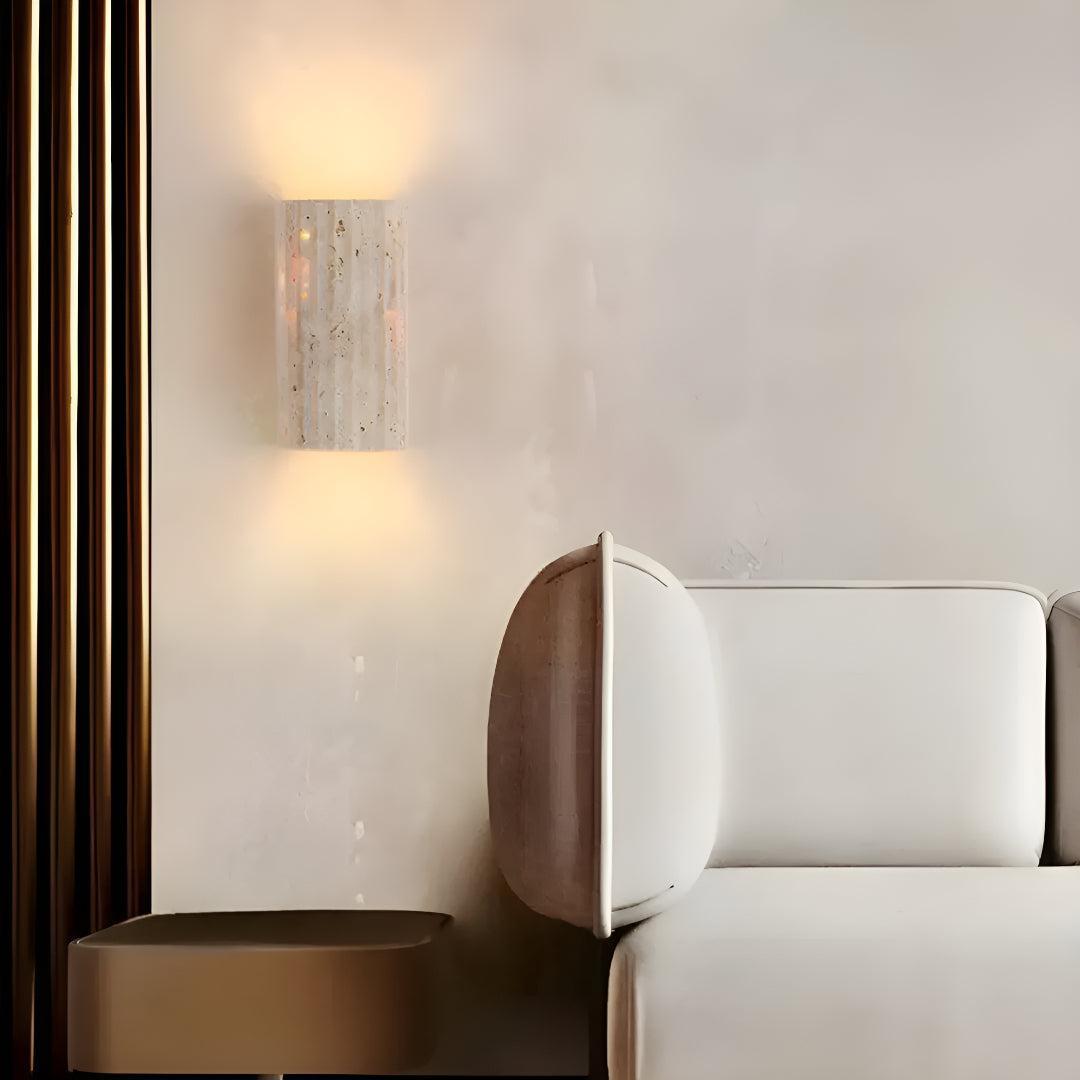 Aveloro Petralux LED-Wandleuchte Detailansicht Steinstruktur