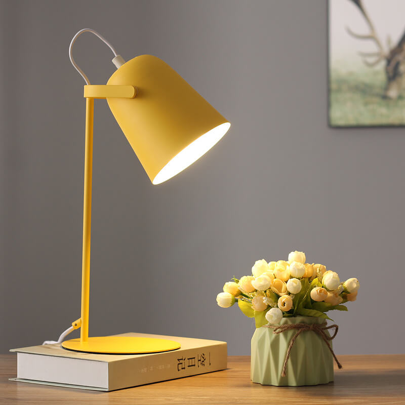 Aveloro Cromina Design-Tischlampe in Gelb