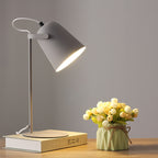 Aveloro Cromina Design-Tischlampe in Grau