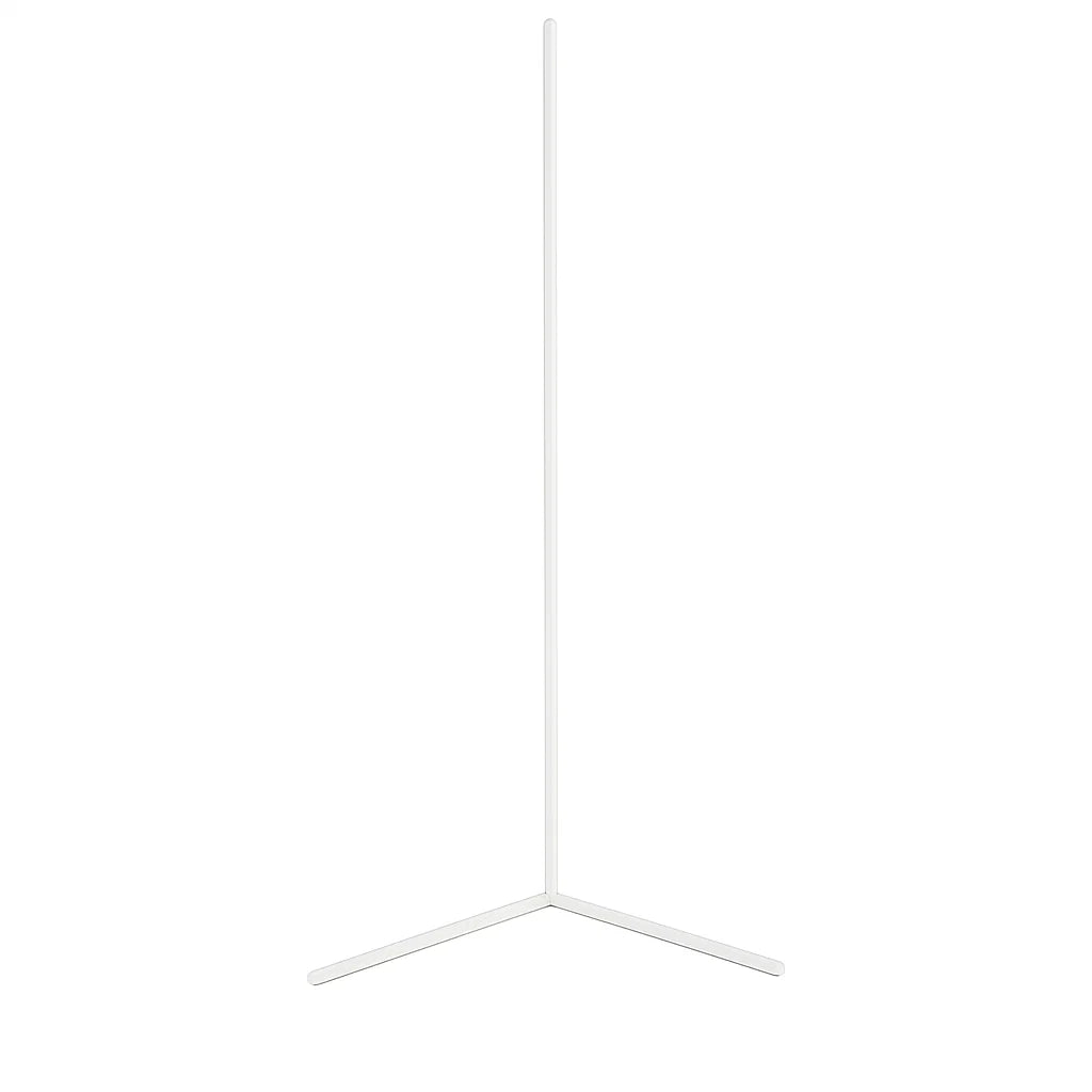 Aveloro Angolo LED-Eck-Stehlampe mit Fernbedienung