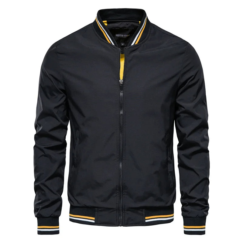 Aveloro Distintivo Bomberjacke am Model